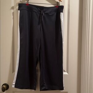 Danskin Now drawstring Cropped Wide Leg Mesh detail sides pants pockets L(12-14)